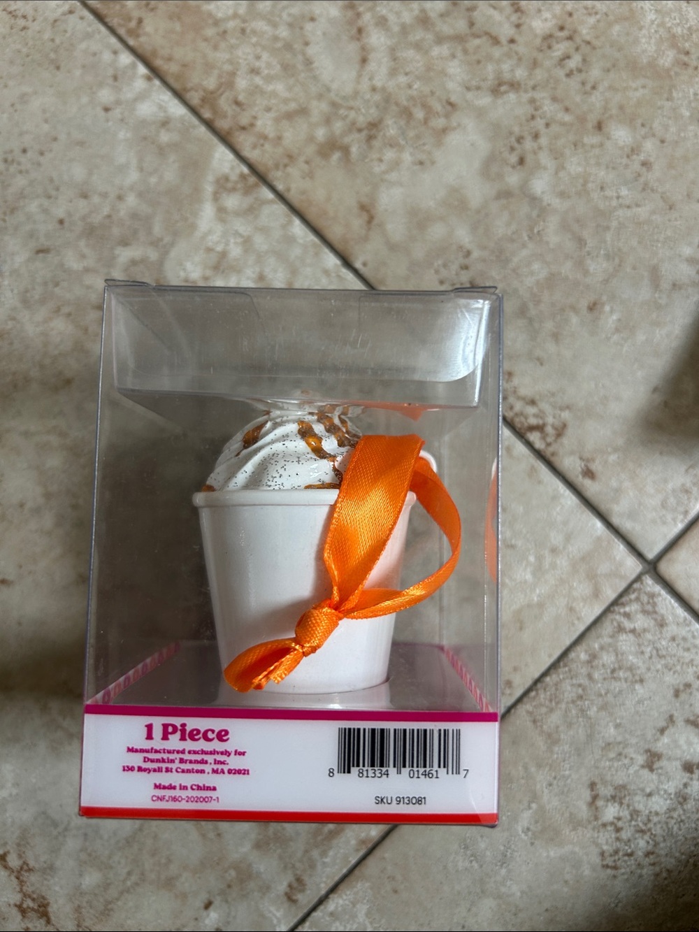 L.L. Bean Pink & Orange Dunkin cup sweater Plus Huge Merch Bundle!! - Picture 8 of 11